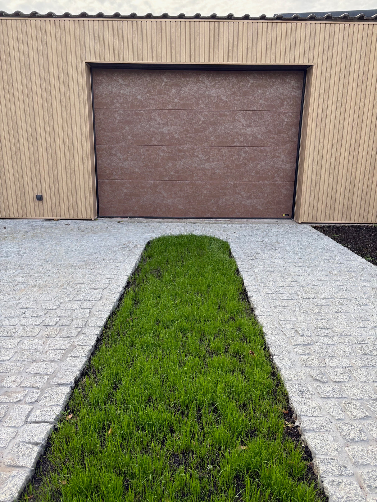 Garagentor Cortenstahl Optik 2500 x 2125 mm