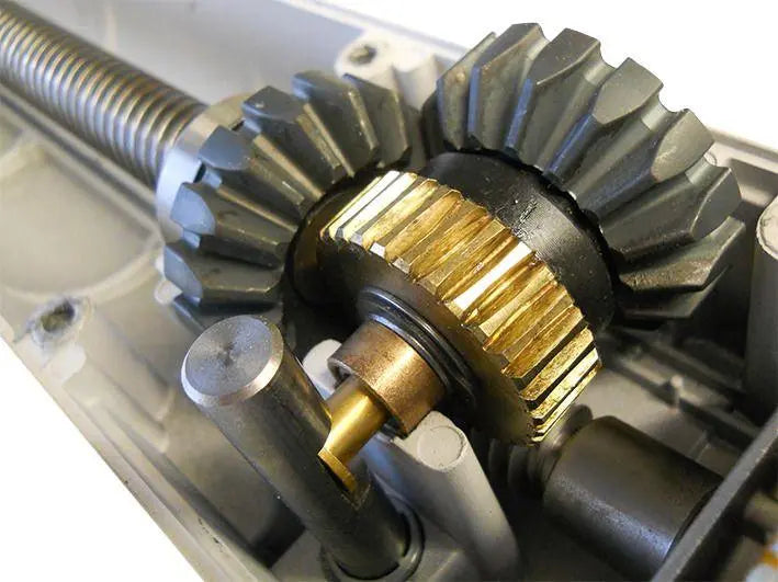 Marantec für Drehtore bis 4,0 m mit Encoder Antrieb für Drehtore bis 4,0 m: 24 V-DC Motor, 2.000 N, 1,5 cm/s, 120°, mit Encoder Marantec