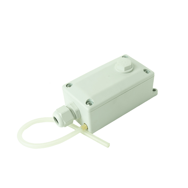 DW-Schalter mit Gehäuse für Druckwellensysteme

Druckwellenschalter zur Torabsicherung

Auswerteeinheit für Sicherheitsleiste an Toranlagen

DW-Schalter für Sektional- und Industrietore